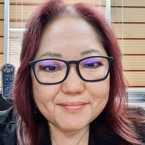 Meet your Posher, Laurie